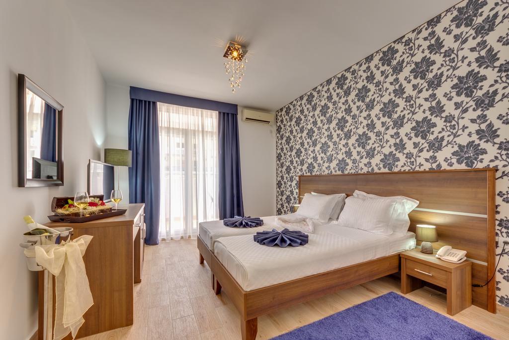 Hotel Akapulco ซูโตมอเร ภายนอก รูปภาพ