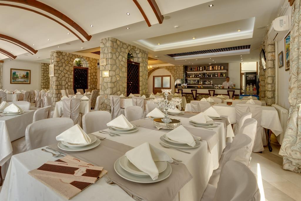 Hotel Akapulco ซูโตมอเร ภายนอก รูปภาพ