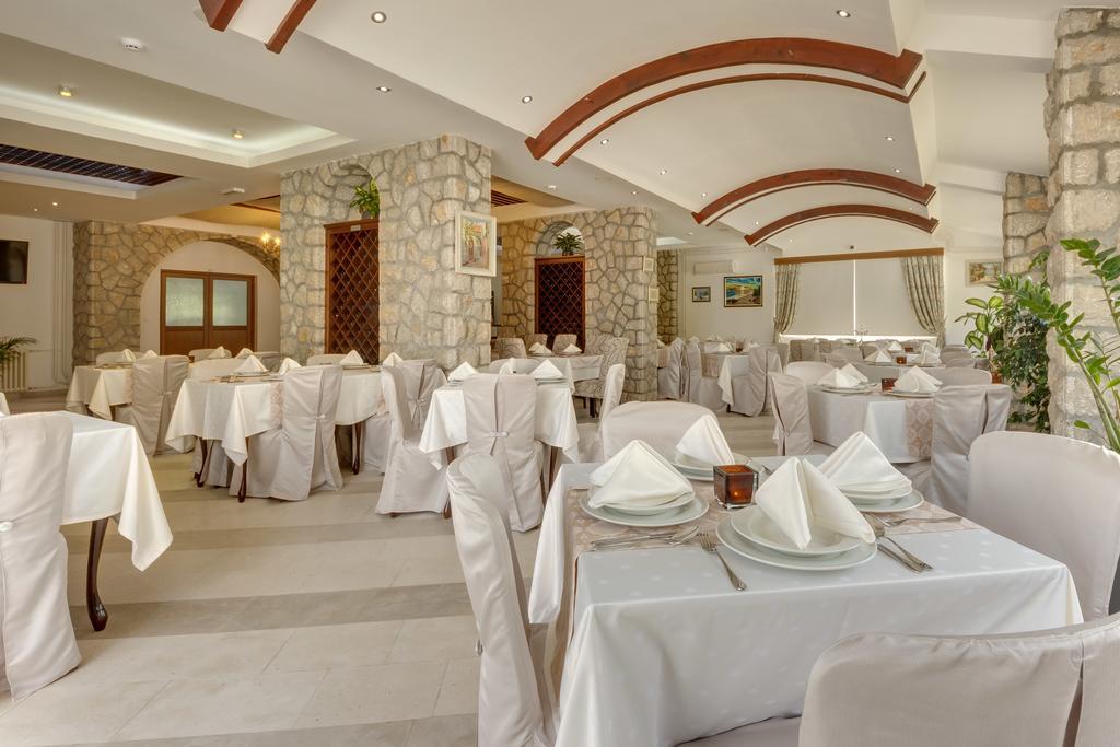 Hotel Akapulco ซูโตมอเร ภายนอก รูปภาพ